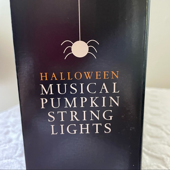 Halloween Lightshow Projection Pumpkin Musical LED Lights Singing Jack O’lantern - Picture 7 of 10